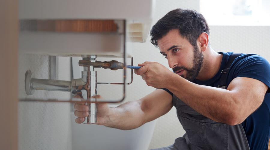 Professional water heater repair in Bonnie, IL